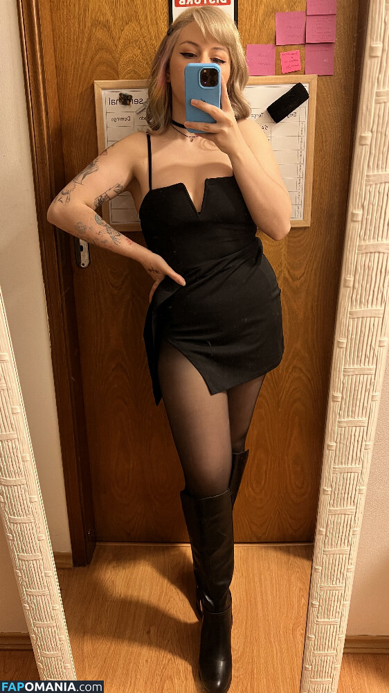 Ammyzitta / Amy Roviller / ammyxx Naakt OnlyFans  Gelekte foto #4