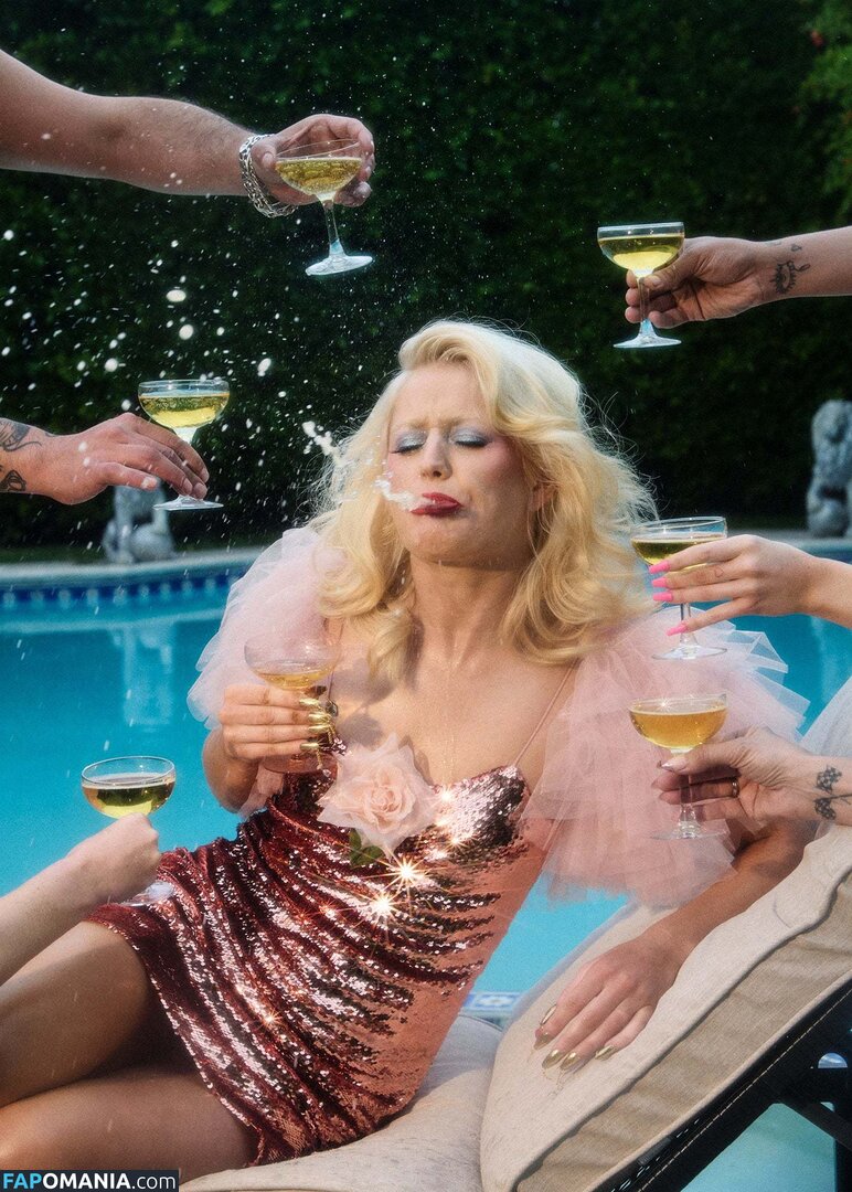 Amy Taylor / Amyl And The Sniffers / amytaylor / caltexcowgirll Naakt OnlyFans  Gelekte foto #2