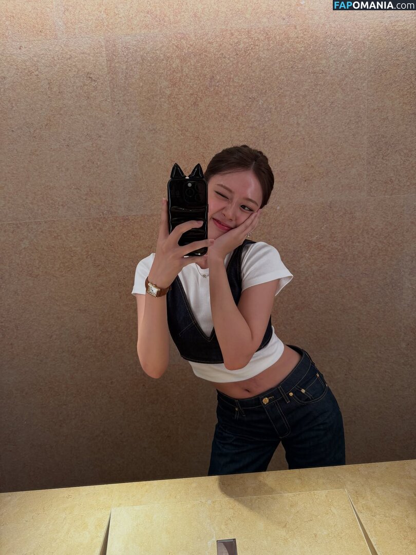 An IVE / An Yujin 안유진 | / _yujin_an Naakt OnlyFans  Gelekte foto #6