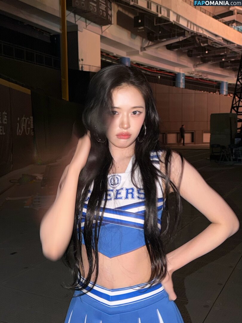 An IVE / An Yujin 안유진 | / _yujin_an Naakt OnlyFans  Gelekte foto #34