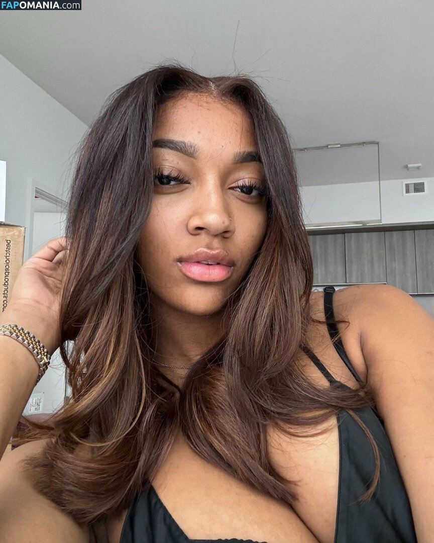 Angel Reese / Reese10Angel / angelreese10 / angelreesecenter Naakt OnlyFans  Gelekte foto #19
