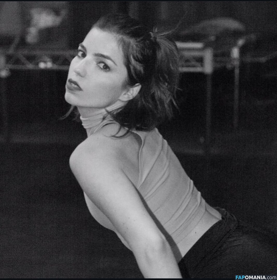 Angela Trimbur / angelatrimbur / angelatrimburdance Naakt OnlyFans  Gelekte foto #16