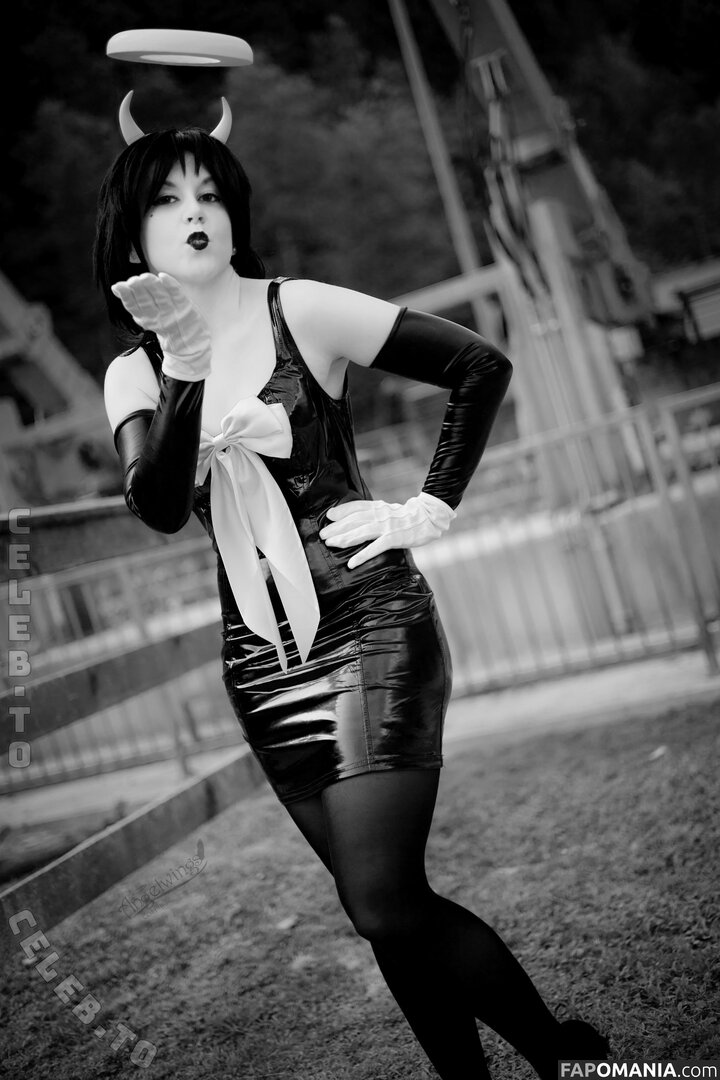 Angelwings_Cos Naakt OnlyFans  Gelekte foto #5