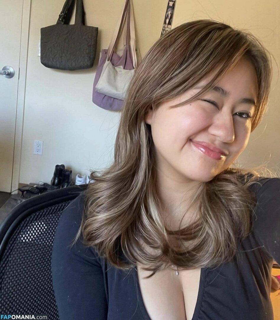 Angie Nguyen Naakt OnlyFans  Gelekte foto #3