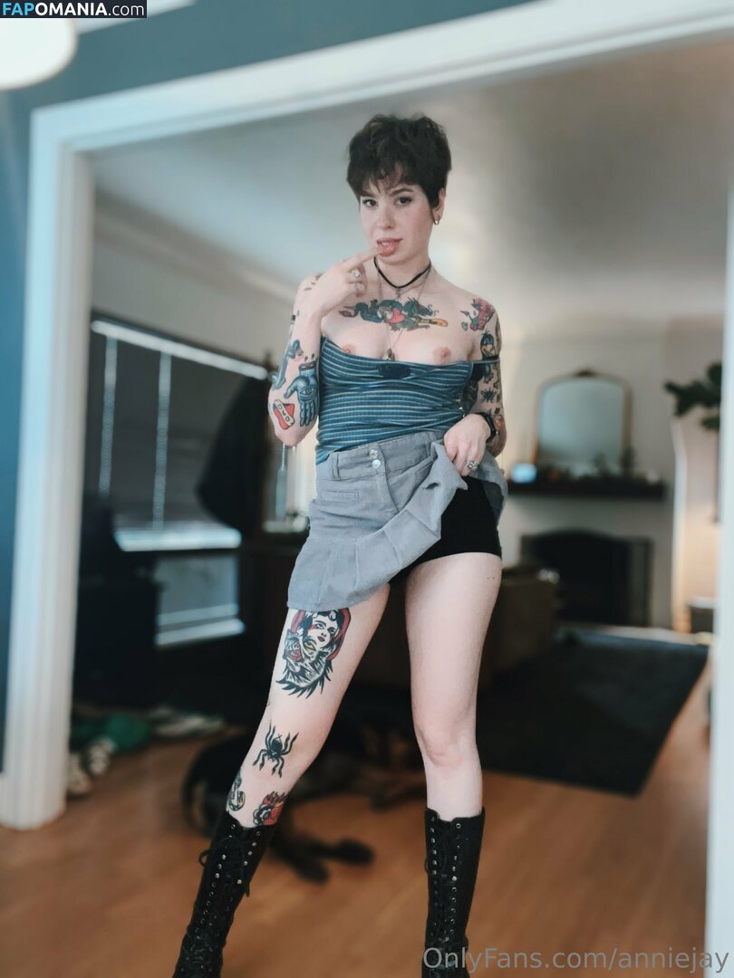 Anisa Jomha / AnisaJomha / AnisaTheGreasy / Annie Jay / anniejay Naakt OnlyFans  Gelekte foto #214