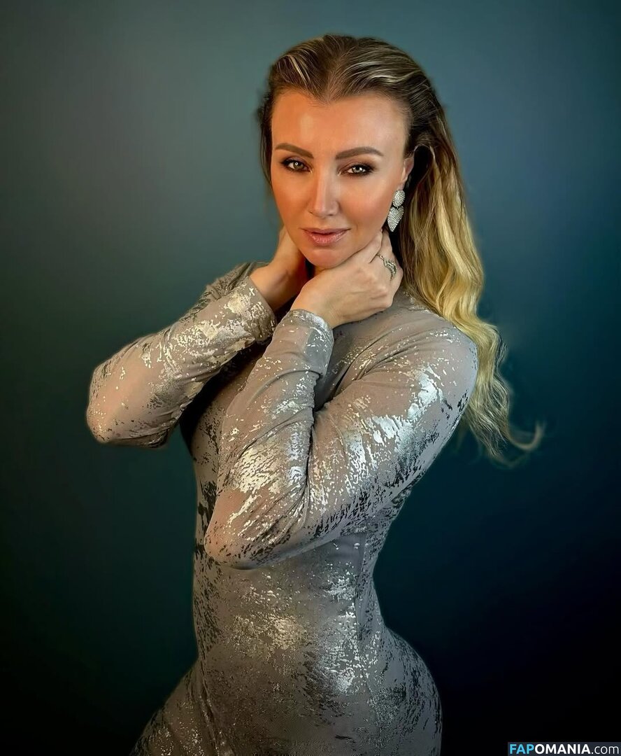 Anna Policarpova / aniuta_777 Naakt OnlyFans  Gelekte foto #4