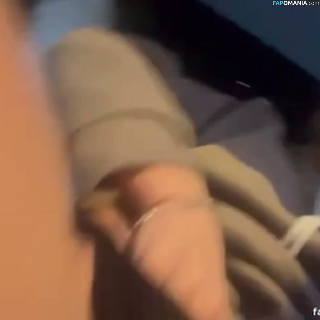 Annaloredanabron Naakt OnlyFans  Gelekte foto #1