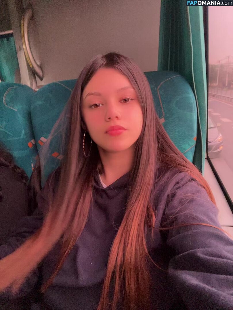 antoniia.blessed / https: Naakt OnlyFans  Gelekte foto #15
