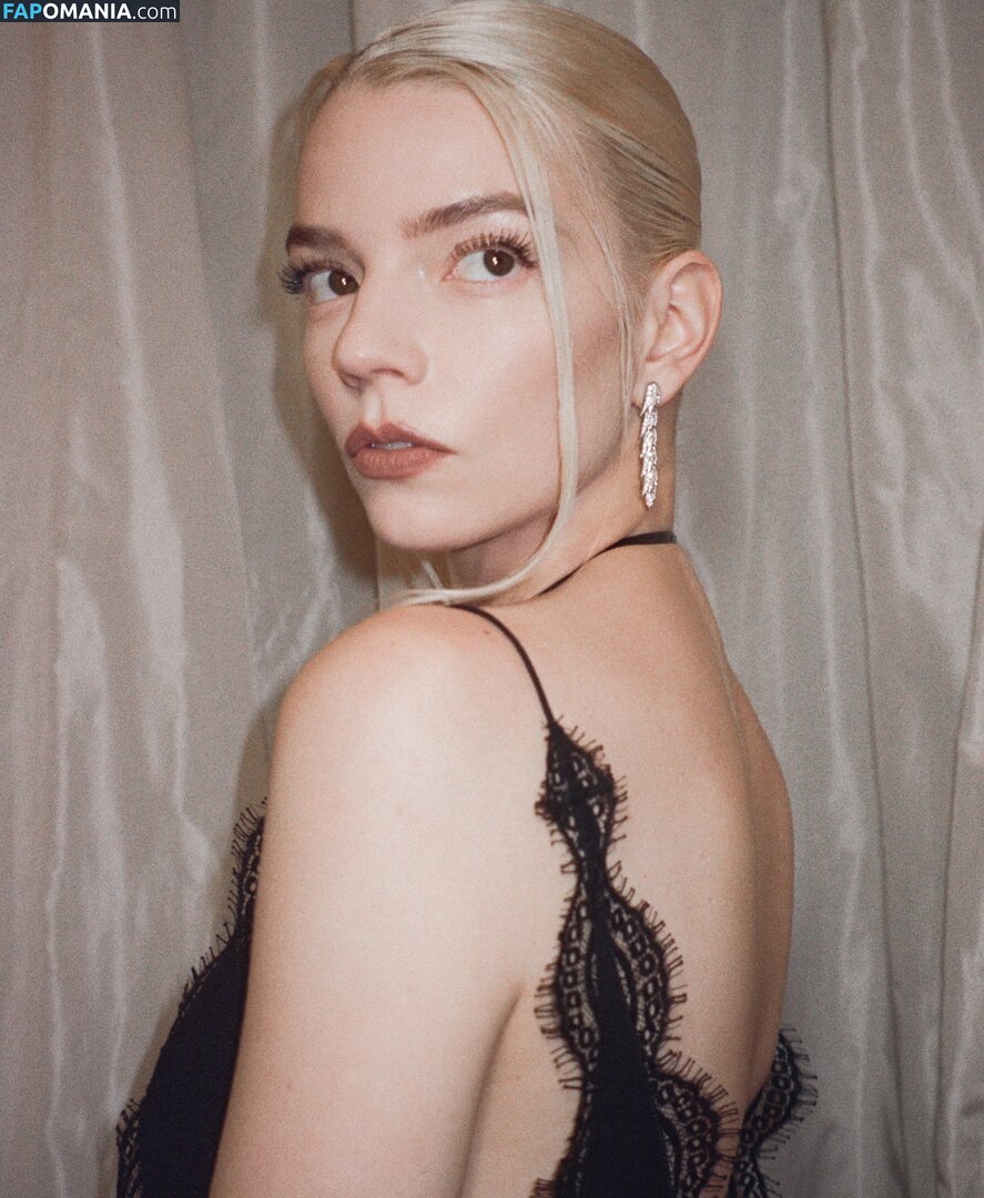 Anya Taylor-Joy / anyataylorjoy / taylorjoyvip Naakt OnlyFans  Gelekte foto #2115
