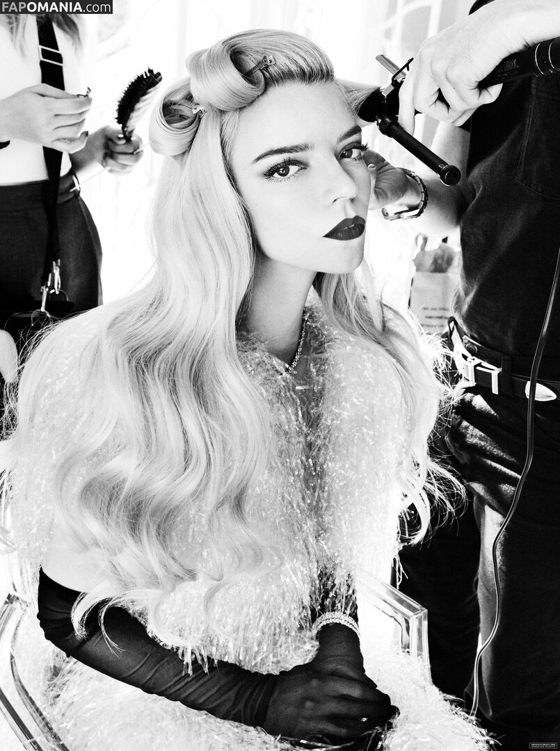 Anya Taylor-Joy / anyataylorjoy / taylorjoyvip Naakt OnlyFans  Gelekte foto #2130