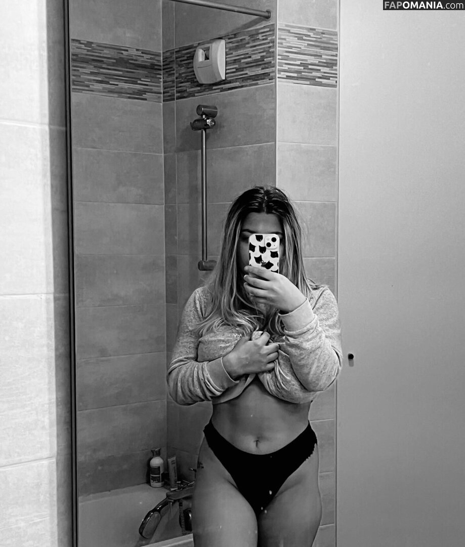 Apoline Perret / apolineprrt / shaniaperrett Naakt OnlyFans  Gelekte foto #2