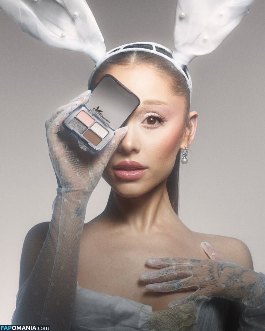 Ariana Grande / arianagrande Naakt OnlyFans  Gelekte foto #6