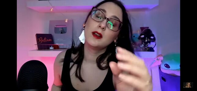 ASMR Alysaa