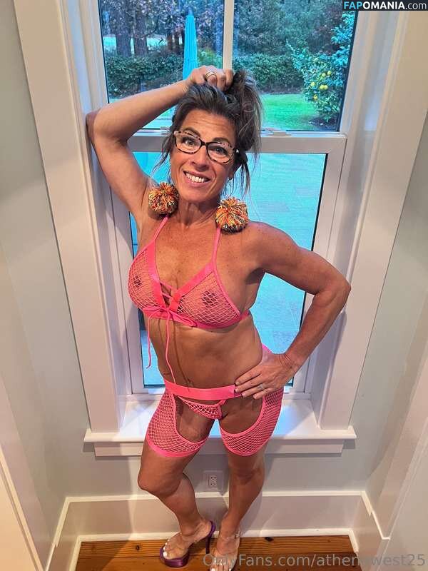 AthenaWest / athenawest25 / https: Naakt OnlyFans  Gelekte foto #10