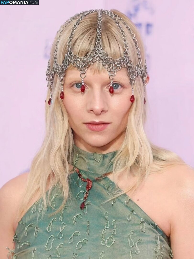 Aurora Aksnes / auroramusic / singer Naakt OnlyFans  Gelekte foto #266