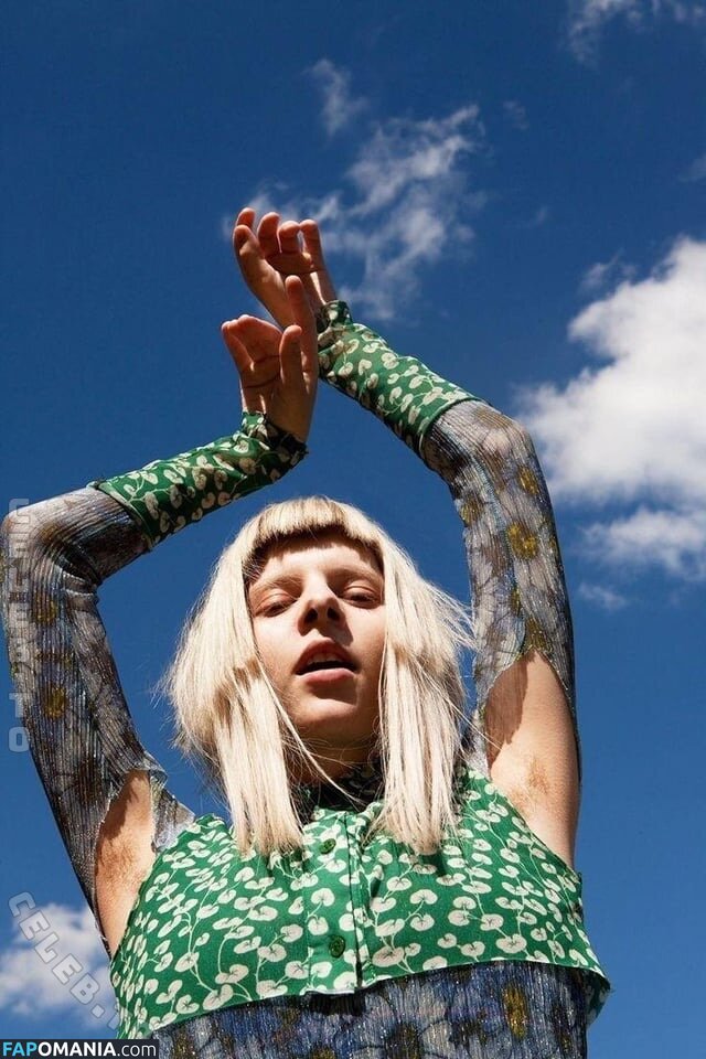 Aurora Aksnes / auroramusic / singer Naakt OnlyFans  Gelekte foto #269