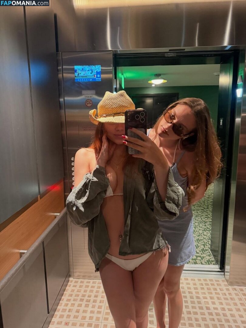 Aurorafoxxxx / scarlettaaurora / ursweetscar / yoursweetaurora Naakt OnlyFans  Gelekte foto #14