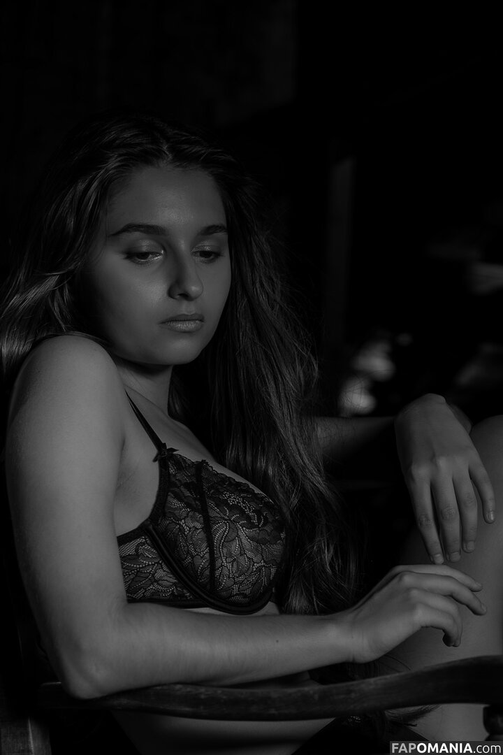 Avrelia Amaris / avreliee Naakt OnlyFans  Gelekte foto #19