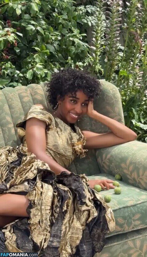 Ayo Edebiri / ayoedebiri Naakt OnlyFans  Gelekte foto #16