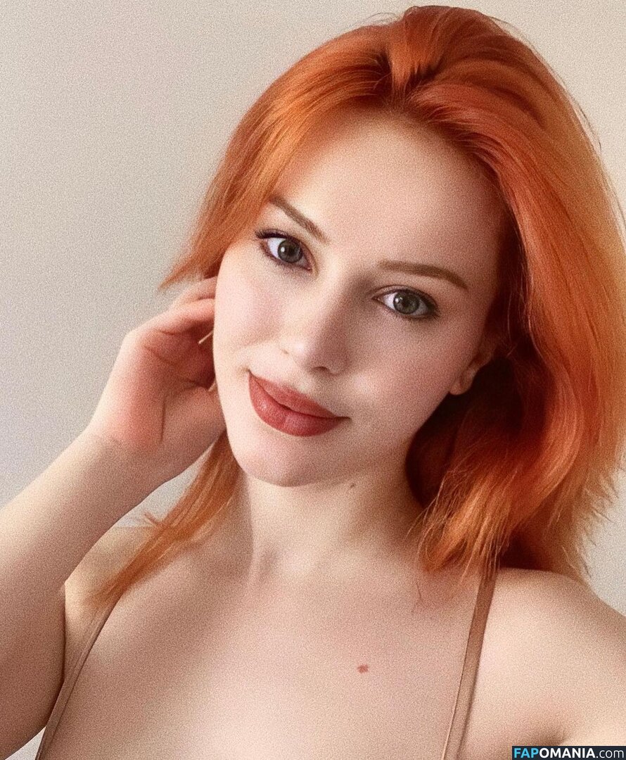 Aysennyuksel / moonbae.8 Naakt OnlyFans  Gelekte foto #3