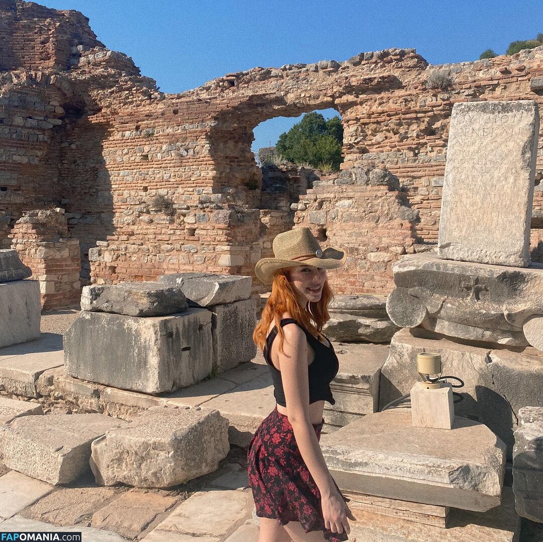 Aysennyuksel / moonbae.8 Naakt OnlyFans  Gelekte foto #13