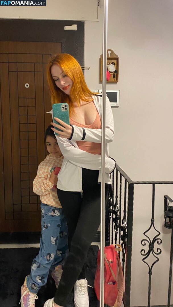 Aysennyuksel / moonbae.8 Naakt OnlyFans  Gelekte foto #18