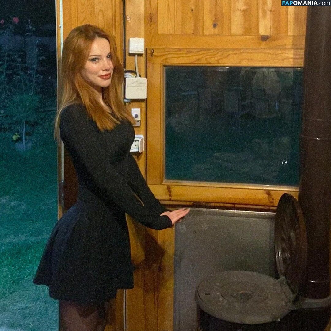 Aysennyuksel / moonbae.8 Naakt OnlyFans  Gelekte foto #20