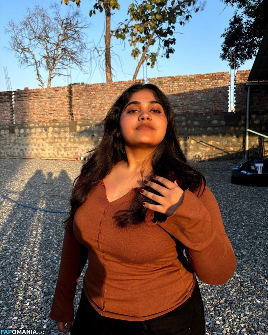 ayushi bhardwaj / ayushi_bhardwajj Naakt OnlyFans  Gelekte foto #1