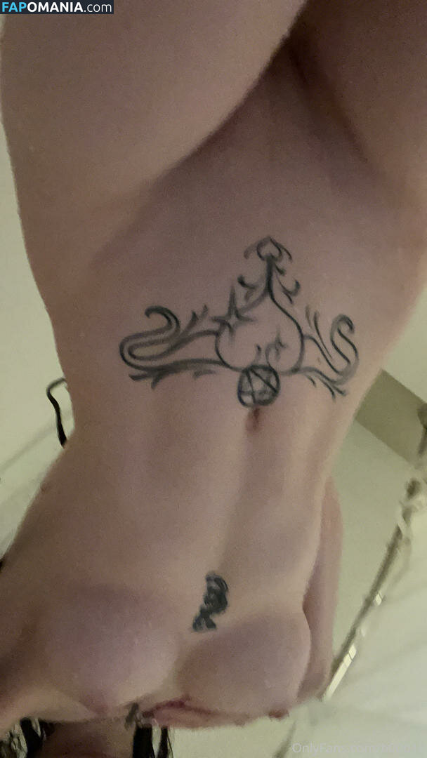 b00b1e / b00b1e_ Naakt OnlyFans  Gelekte foto #4