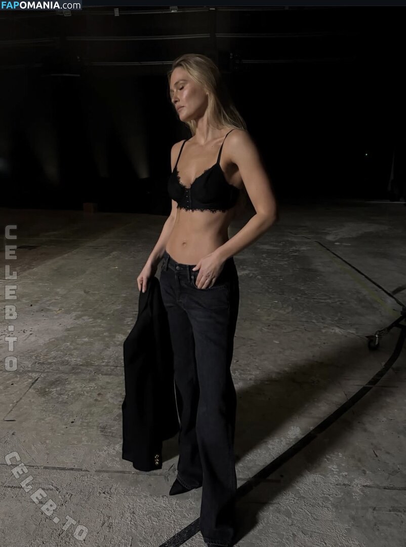 Bar Refaeli / bar.refaeli / barrefaeli / https: Naakt OnlyFans  Gelekte foto #238