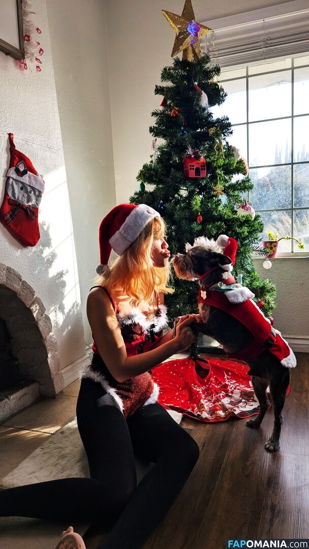 Aquentine / Bessy Q / Final Girlz / Justa Queen / Quynh Văn / _bessy.q_ Naakt OnlyFans  Gelekte foto #14