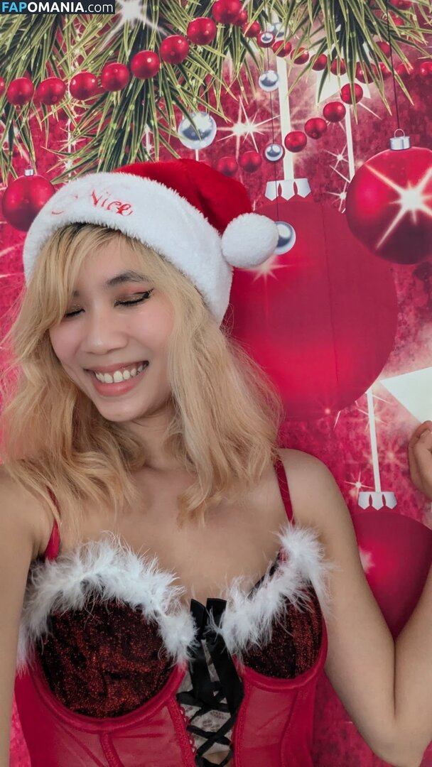 Aquentine / Bessy Q / Final Girlz / Justa Queen / Quynh Văn / _bessy.q_ Naakt OnlyFans  Gelekte foto #17