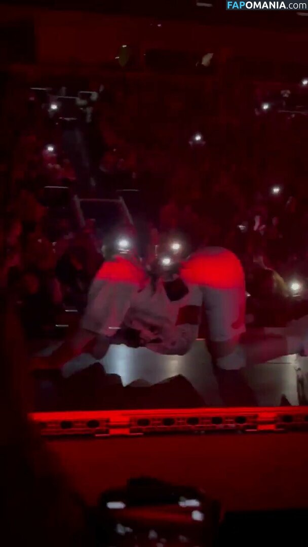 Billie Eilish / Fake / billeeilish / billieeilish Naakt OnlyFans  Gelekte foto #578