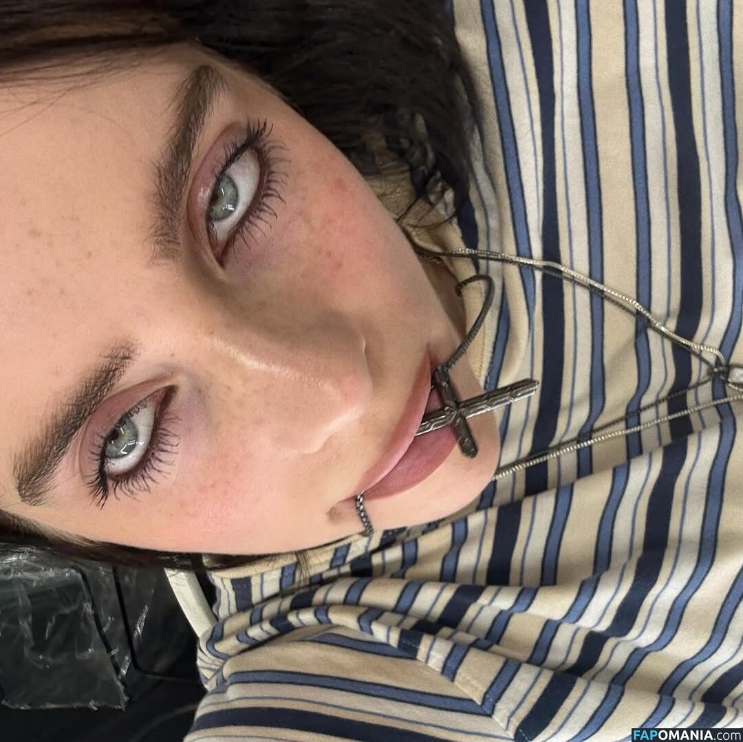 Billie Eilish / Fake / billeeilish / billieeilish Naakt OnlyFans  Gelekte foto #2236