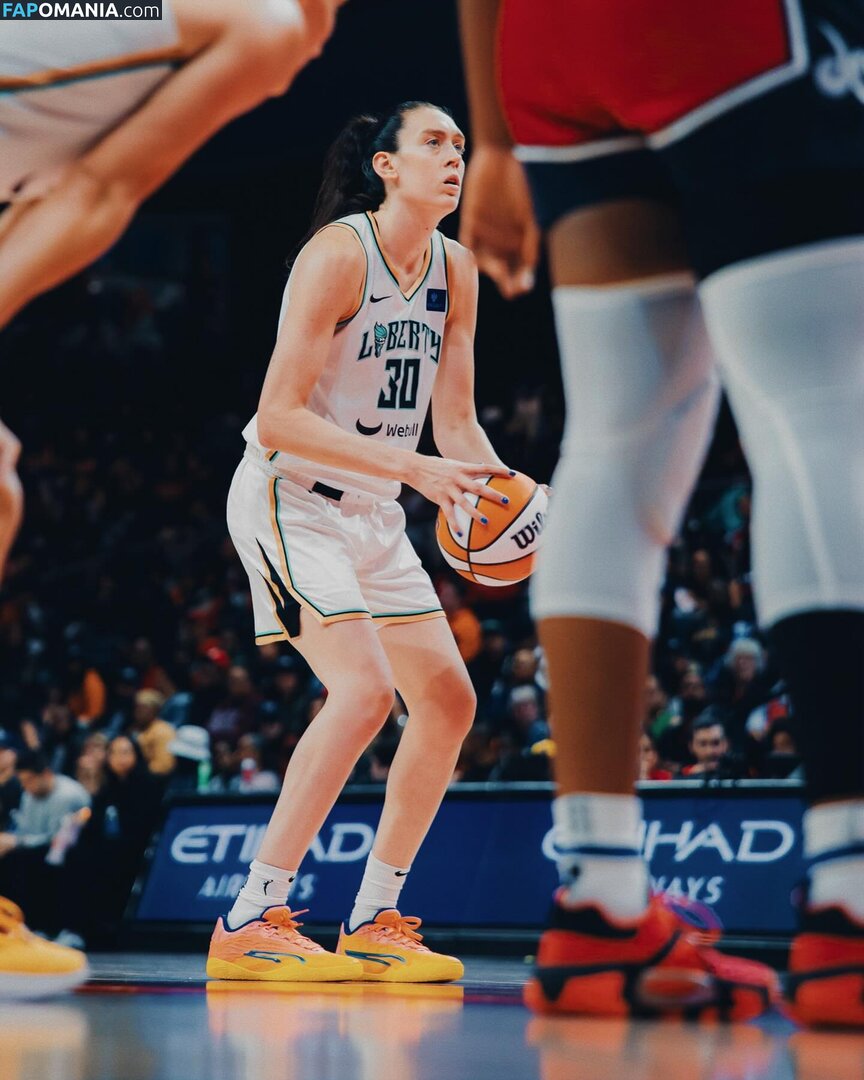 Breanna Stewart / WNBA Player / breannastewart30 Naakt OnlyFans  Gelekte foto #1