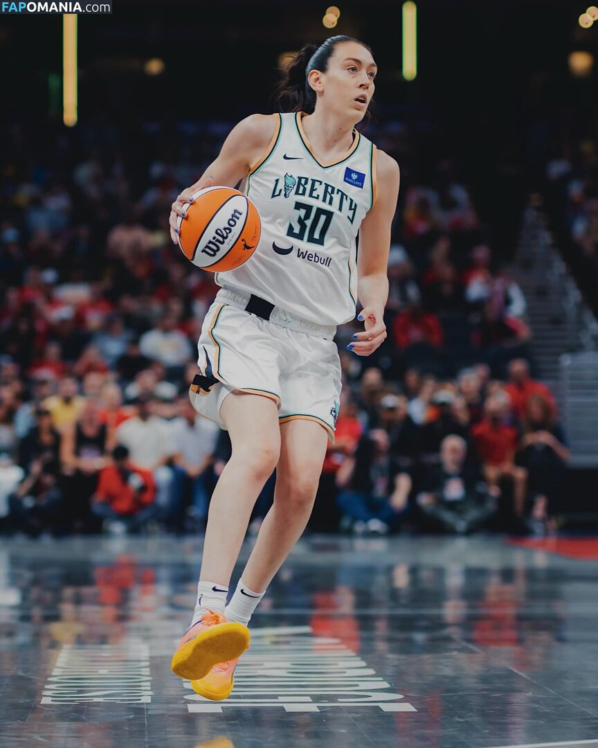 Breanna Stewart / WNBA Player / breannastewart30 Naakt OnlyFans  Gelekte foto #3