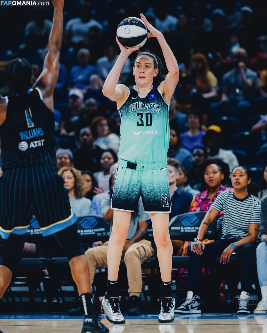 Breanna Stewart / WNBA Player / breannastewart30 Naakt OnlyFans  Gelekte foto #5