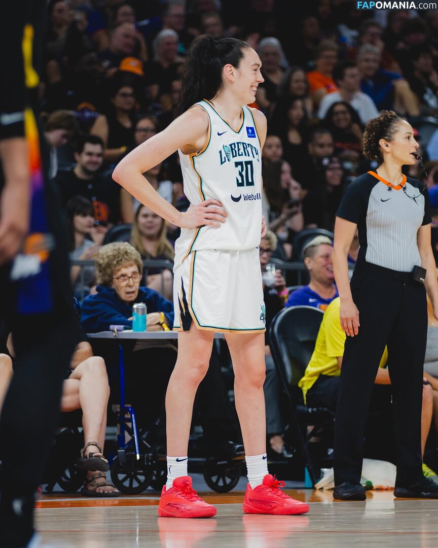 Breanna Stewart / WNBA Player / breannastewart30 Naakt OnlyFans  Gelekte foto #16