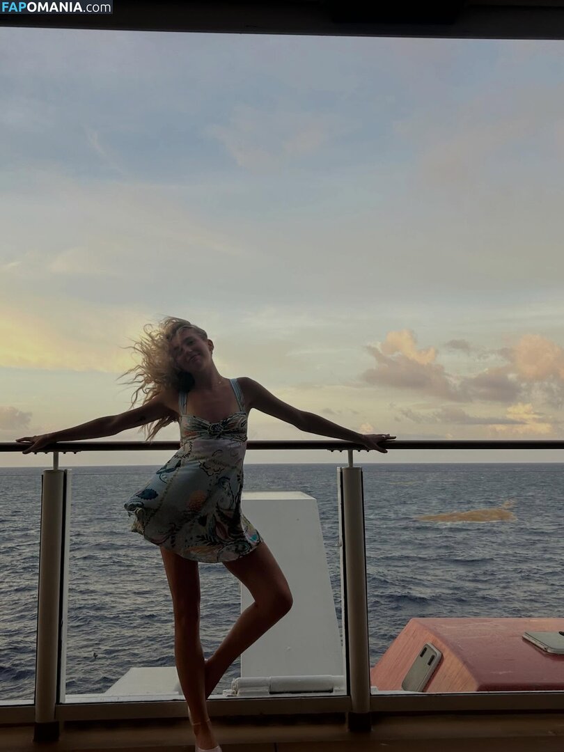 Brynn Rumfallo / brynnrumfallo Naakt OnlyFans  Gelekte foto #246