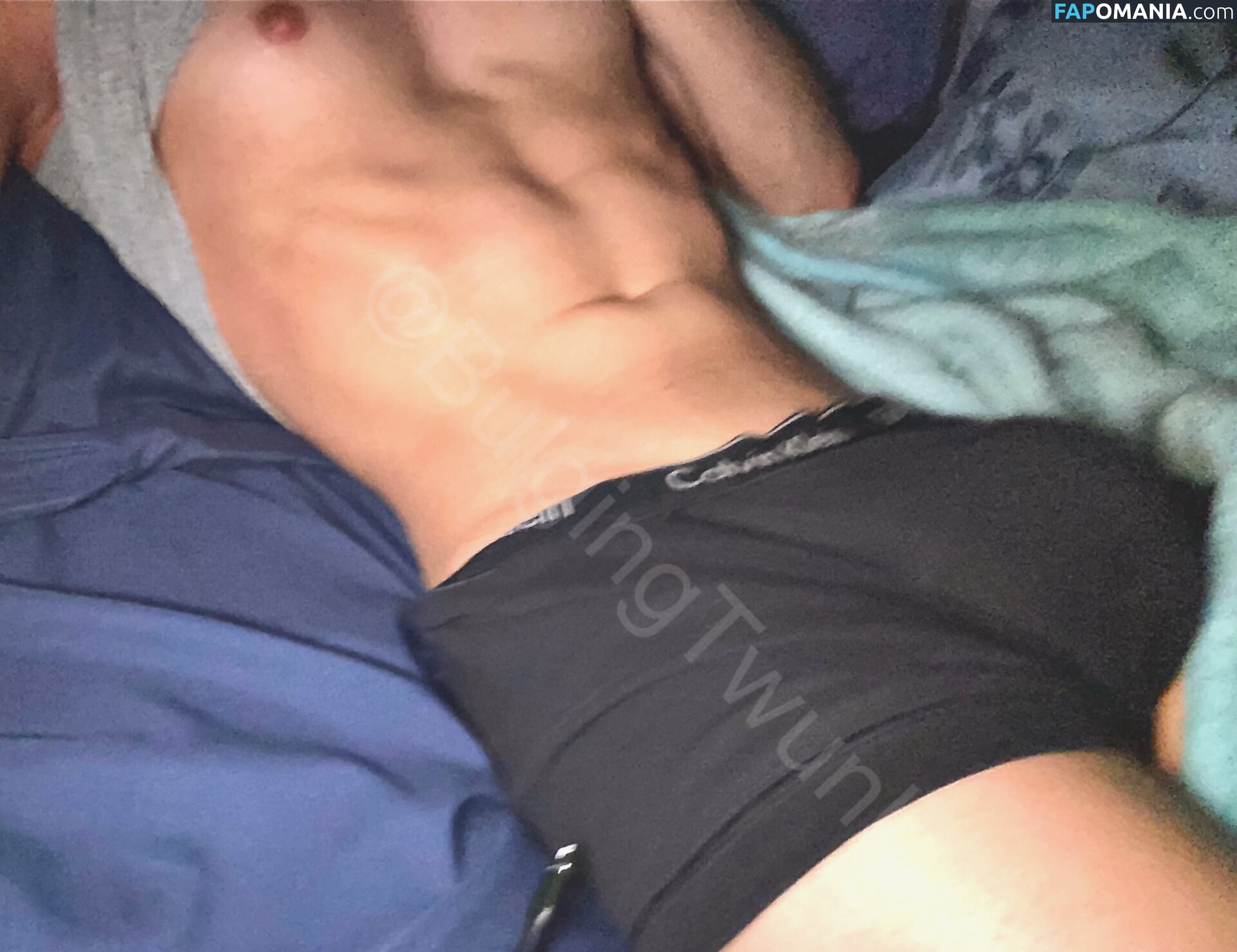 BulgingTwunk / bulging_twunk / https: Naakt OnlyFans  Gelekte foto #2