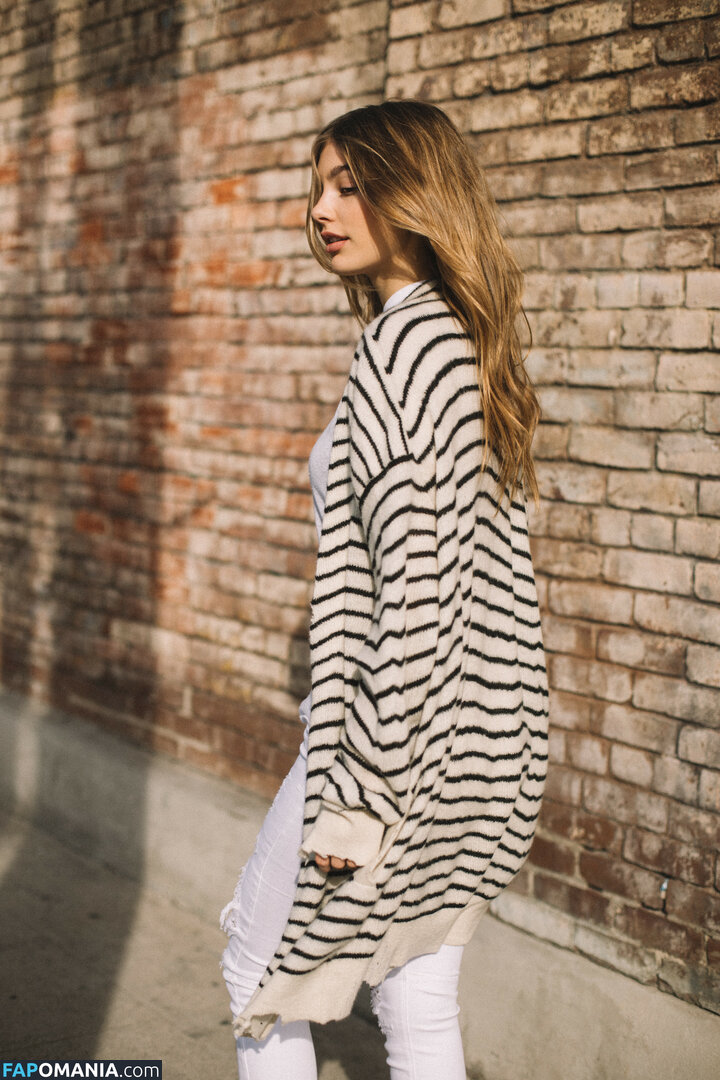 Camila Morrone / camilamorrone Naakt OnlyFans  Gelekte foto #297