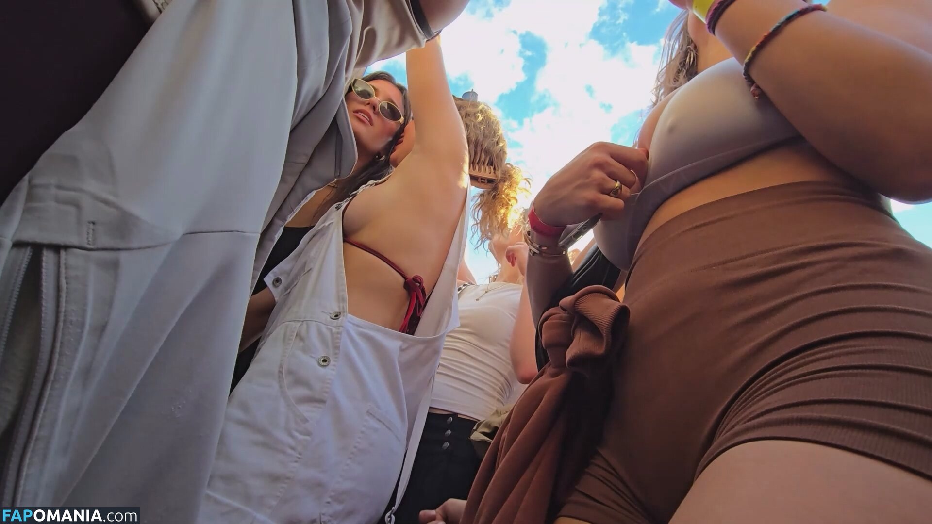 CANDID Boobs / bouncy / braless / cleavage / downblouse / jiggly Naakt OnlyFans  Gelekte foto #17