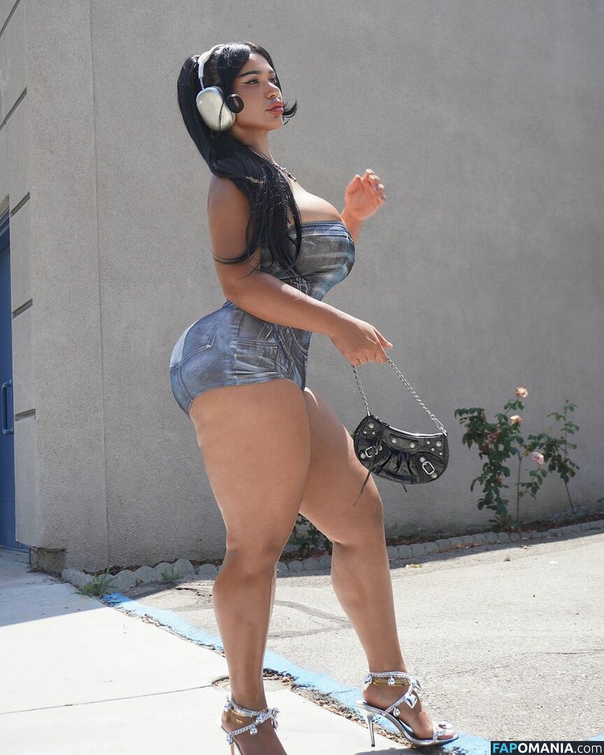 Carmela Habibi / carmelahabibi / carmellaxo / littlemisslibrarian Naakt OnlyFans  Gelekte foto #46