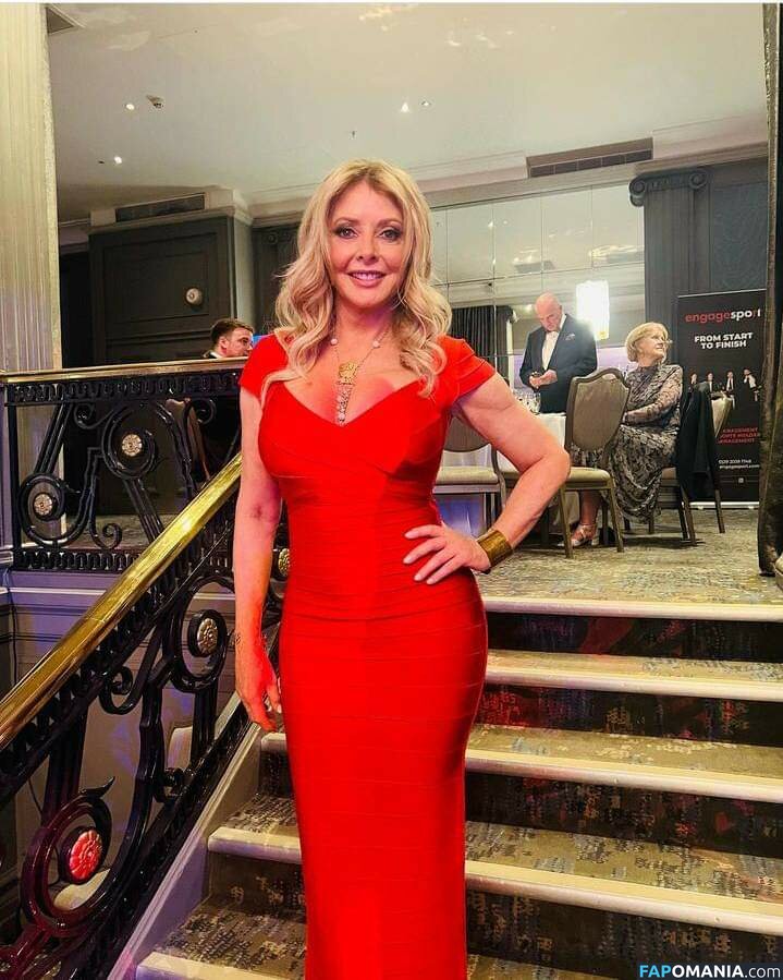 Carol Vorderman Naakt OnlyFans  Gelekte foto #7
