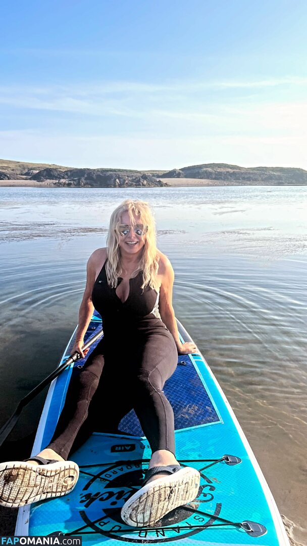 Carol Vorderman Naakt OnlyFans  Gelekte foto #15