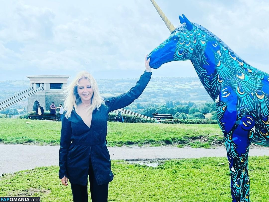 Carol Vorderman Naakt OnlyFans  Gelekte foto #30