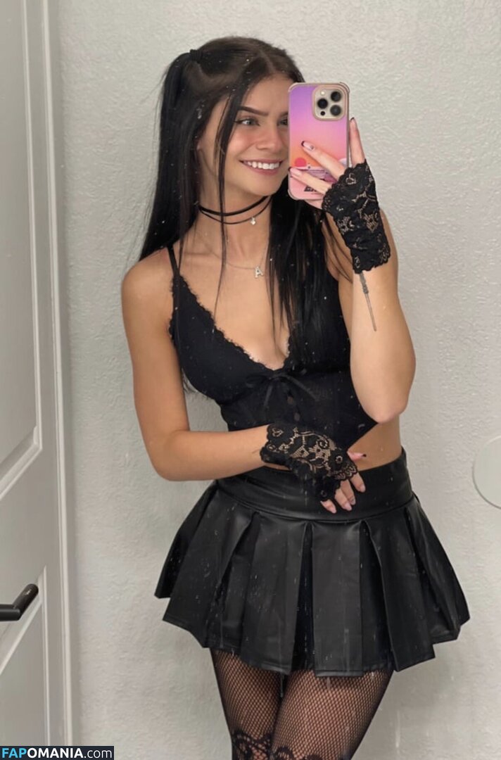 Cassiana Pozzi / cassianapozzi Naakt OnlyFans  Gelekte foto #4