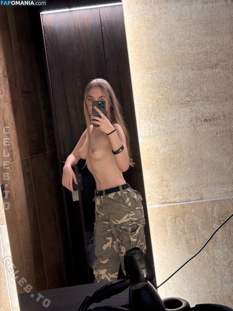 Celineiswyld / ilovee39m5 Naakt OnlyFans  Gelekte foto #11