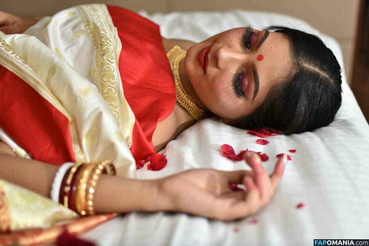 Chandrika Desai / Chandrika Passionica Naakt OnlyFans  Gelekte foto #1078