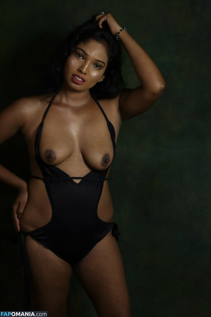 Chandrika Desai / Chandrika Passionica Naakt OnlyFans  Gelekte foto #1093